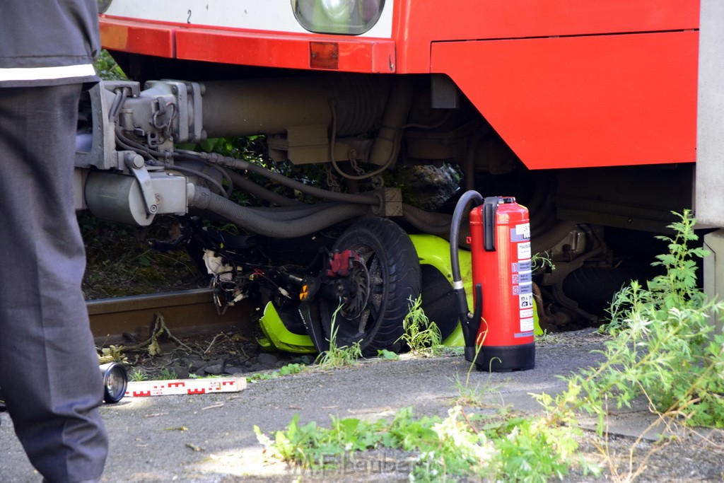 VU Roller KVB Bahn Koeln Luxemburgerstr Neuenhoefer Allee P047.JPG - Miklos Laubert